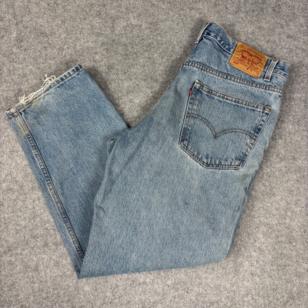 Levis 550 Relaxed Fit Tapered Leg Jeans M 38x30 Light Wash Blue Denim Distressed - Picture 1 of 7
